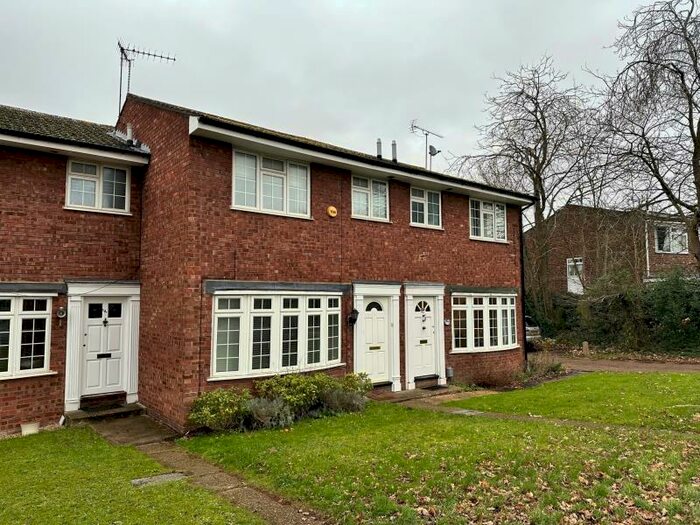 3 Bedroom Terraced House To Rent In Woking, Surrey, GU22