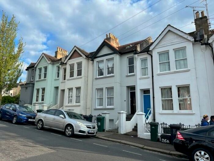 2 Bedroom Flat To Rent In Hartington Road, Brighton, BN2