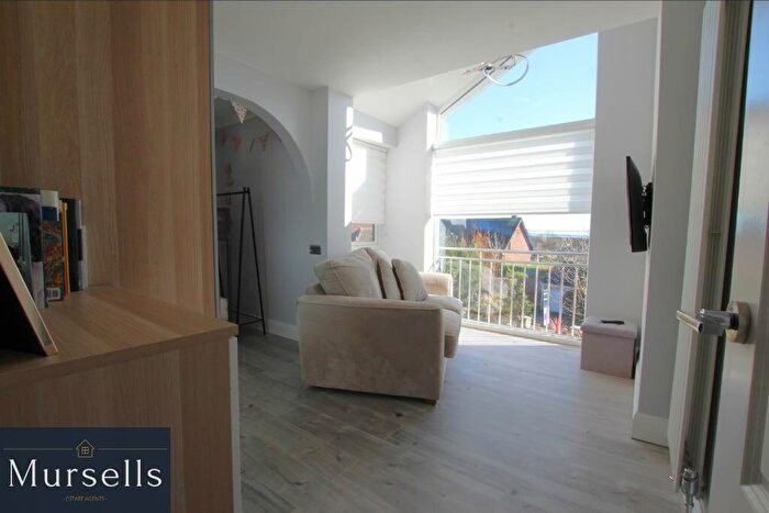 4 Bedroom Detached House For Sale In Middle Road, Lytchett Matravers, Poole, BH16