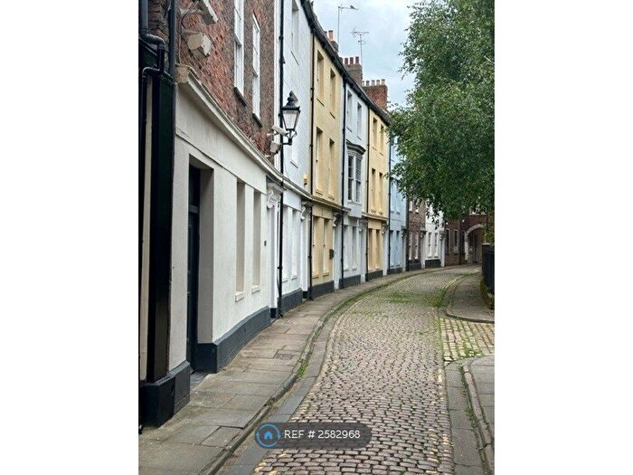4 Bedroom Flat To Rent In Prince Street, Hull, HU1