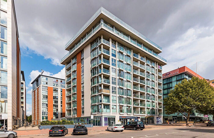 3 Bedroom Apartment For Sale In The Oxygen, Western Gateway, E16