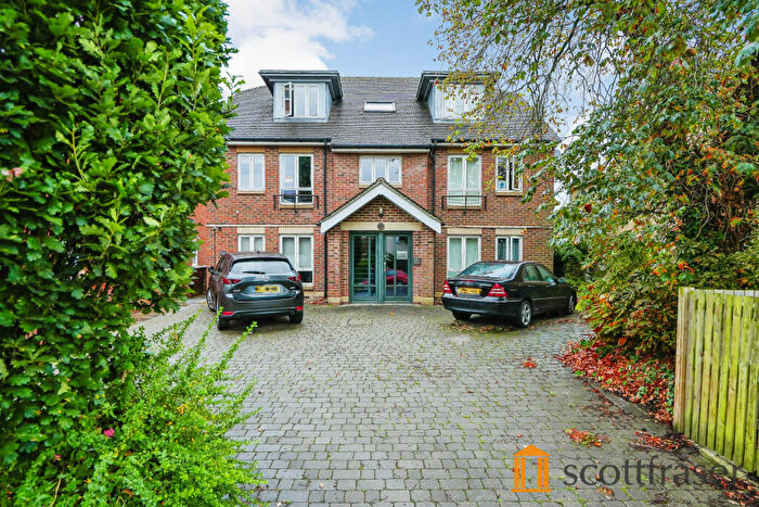 2 Bedroom Flat To Rent In Osler Road, Headington, Oxford, OX3