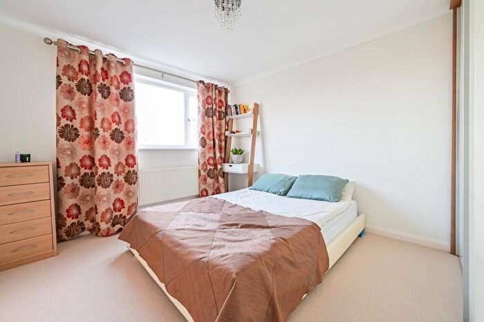 3 Bedroom Terraced House For Sale In Empress Avenue, Aldersbrook, London, E12