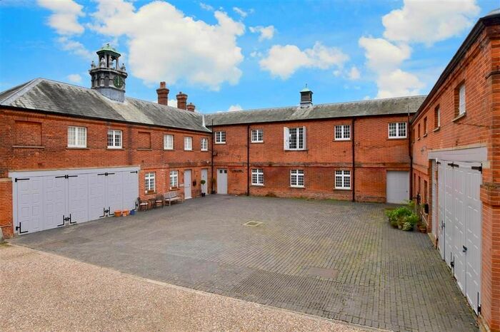 2 Bedroom Mews For Sale In Copped Hall, Epping, Essex, CM16