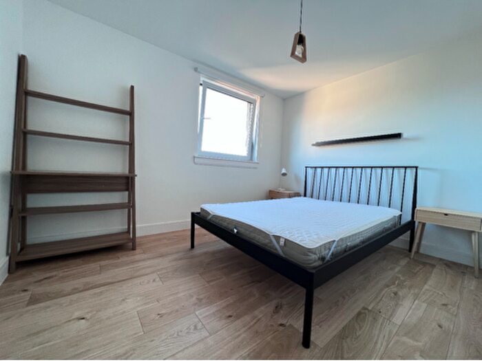 2 Bedroom Flat To Rent In Craigie Drive, Dundee, DD4
