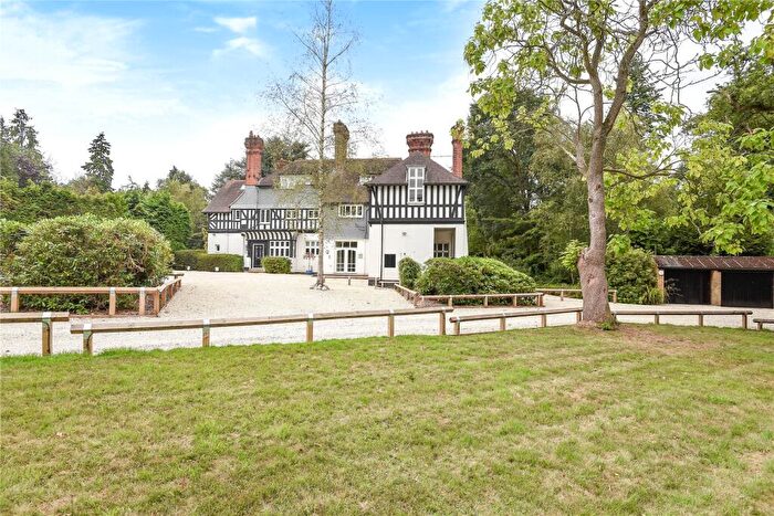 3 Bedroom Apartment To Rent In New Place, London Road, Sunningdale, Ascot, SL5