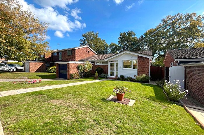 3 Bedroom Bungalow For Sale In Copse Avenue, Farnham, Surrey, GU9