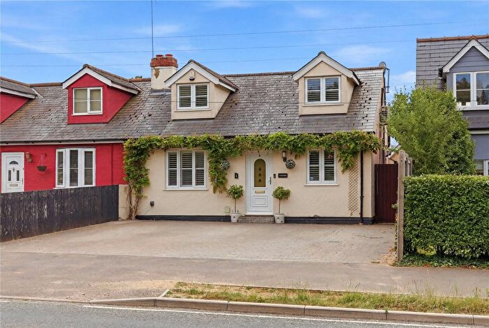 4 Bedroom Semi-detached House For Sale In London Road, Great Chesterford, Saffron Walden, Essex, CB10