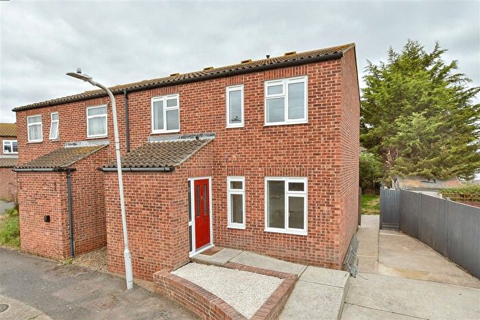 3 Bedroom Semi Detached House For Sale In Alder Close, Sheerness, Kent, ME12