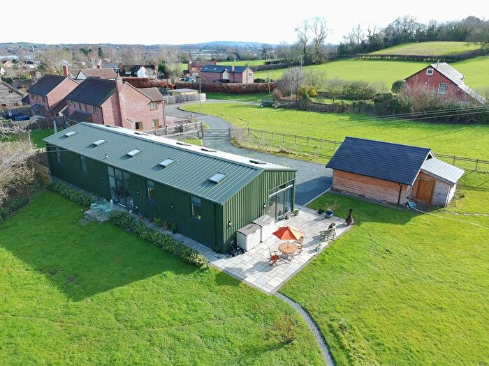 4 Bedroom Barn Conversion For Sale In Bush Lane, Callow End, Worcester Worcestershire, WR2