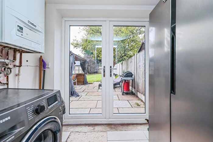 2 Bedroom Semi-Detached House For Sale In Broadway, Ripley, DE5