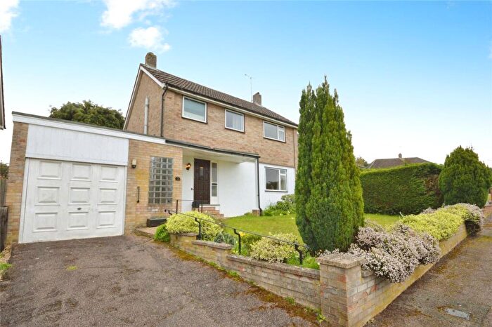 3 Bedroom Detached House For Sale In Oaklands Drive, Bishop's Stortford, Hertfordshire, CM23