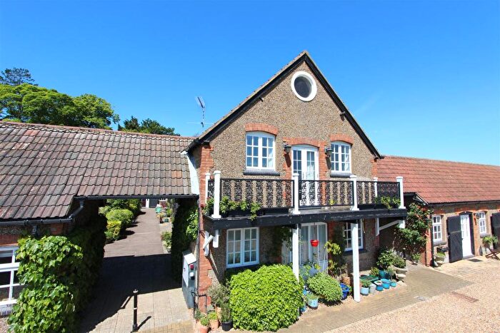2 Bedroom Character Property To Rent In Howell Hill Close, Mentmore, LU7