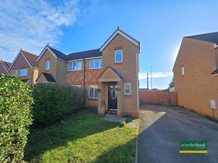 3 Bedroom Semi-Detached House To Rent In Flinters Close, Wootton, Northampton, NN4