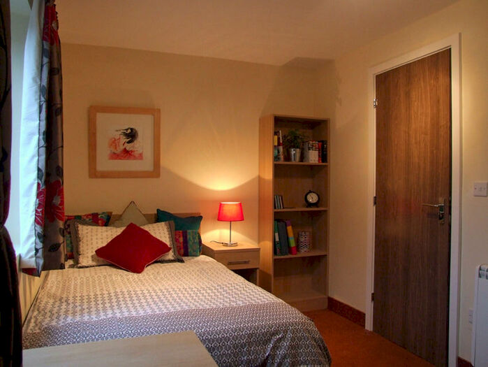 8 Bedroom Private Hall To Rent In Ensuite All Inclusive Student Room In Harborne, Bookings Open For / With Discounted Prices Until February, B17