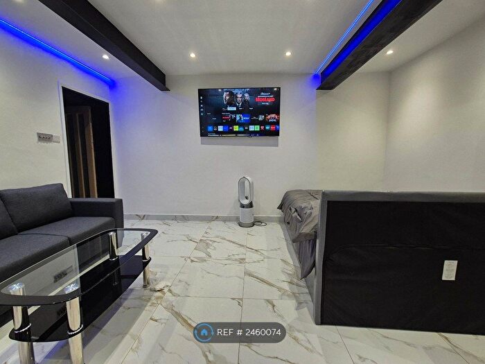 Studio To Rent In Goldney Road, London, W9