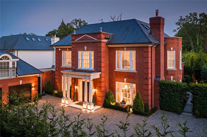 6 Bedroom Detached House For Sale In Onslow Road, Burwood Park, KT12