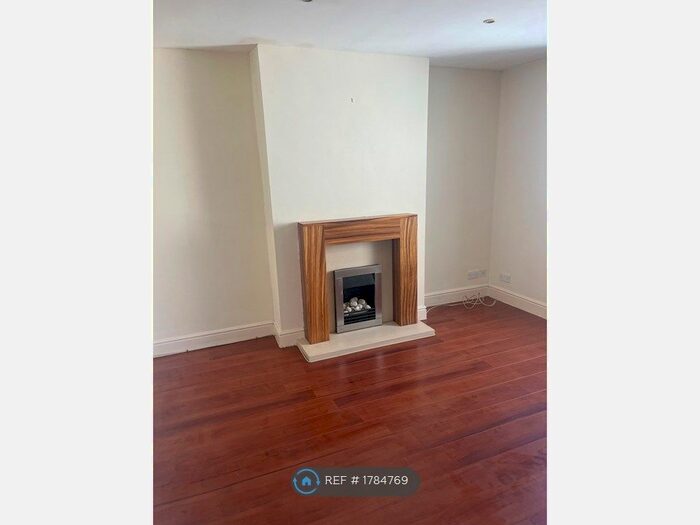 1 Bedroom Flat To Rent In St Leonards Terrace, Bodmin, PL31