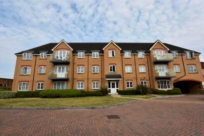 1 Bedroom Flat To Rent In St. Albans Road, Garston, Watford, WD25
