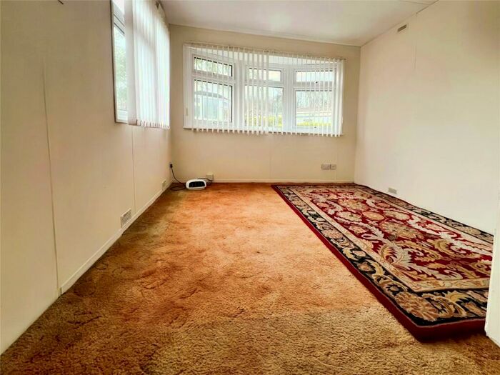 1 Bedroom Park Home For Sale In Temple Grove Park, Bakers Lane, West Hanningfield, Chelmsford, CM2