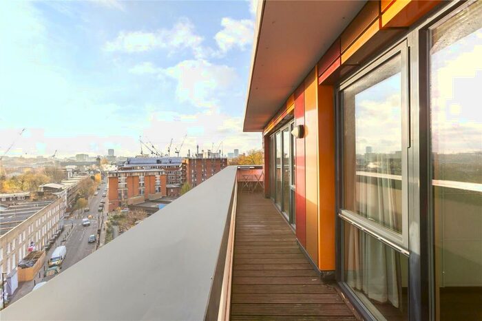 2 Bedroom Penthouse To Rent In Lloyds Row, London, EC1R