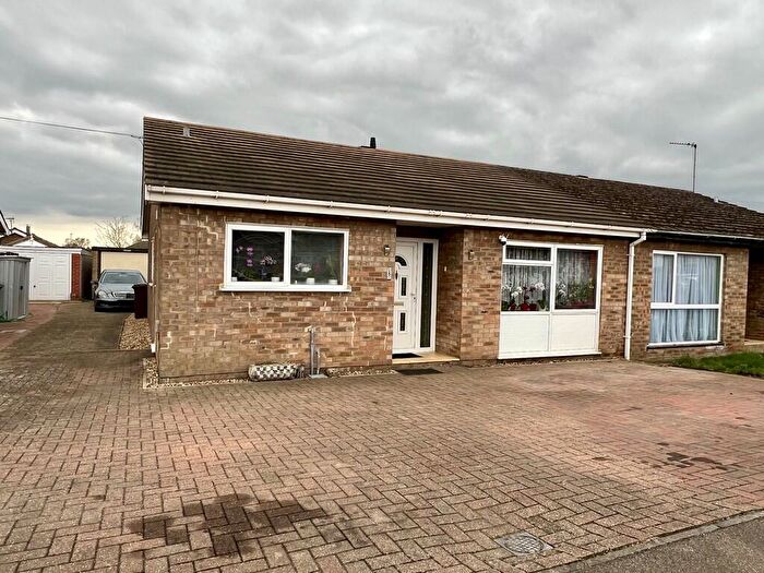 3 Bedroom Semi-Detached Bungalow For Sale In Green Park, Chatteris, Cambs., PE16