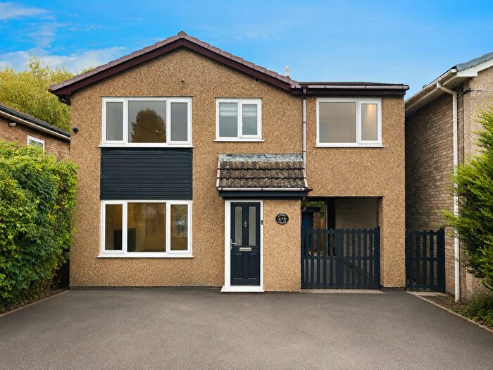 5 Bedroom Detached House For Sale In Knowle Avenue, Chapel-En-Le-Frith, SK23