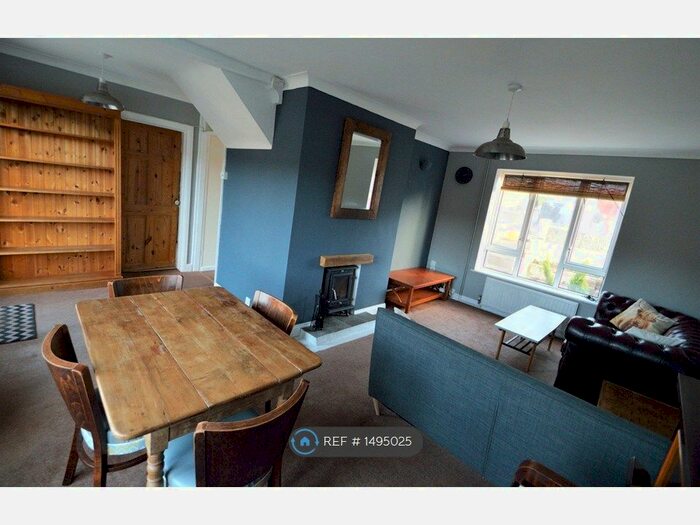 3 Bedroom Terraced House To Rent In Stanstead Crescent, Brighton, BN2