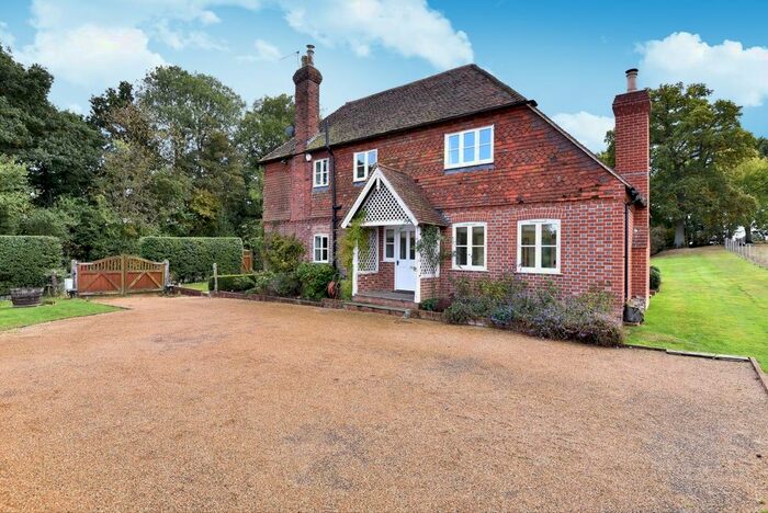 4 Bedroom Detached House To Rent In Hale Oak Road, Chiddingstone, TN8