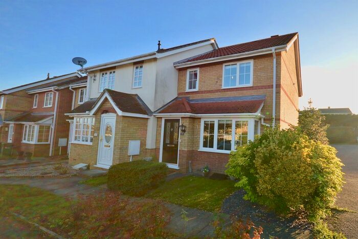 2 Bedroom End Of Terrace House To Rent In Clovers, Halstead, CO9