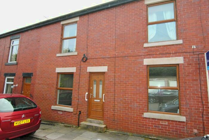 2 Bedroom Flat To Rent In Bloomfield Road, Chorley, PR6