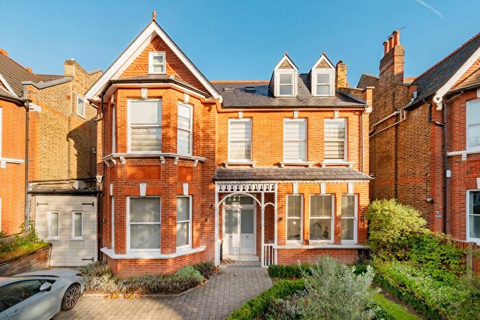1 Bedroom Flat For Sale In Walm Lane, Willesden Green, NW2