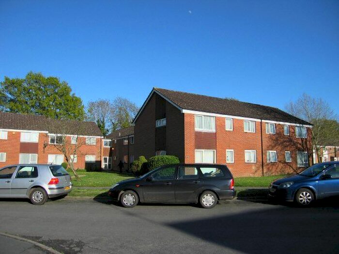 2 Bedroom Flat To Rent In The Grattons, Slinfold, Horsham, RH13