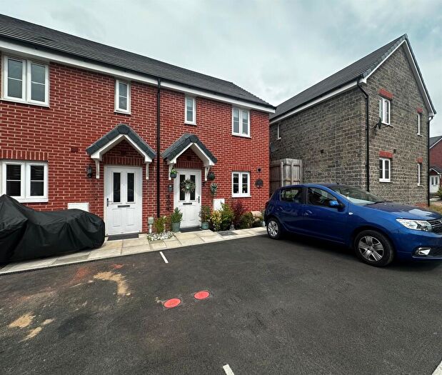 2 Bedroom End Of Terrace House For Sale In Heol Y Gylfinir, Llanilid, Pontyclun, CF72