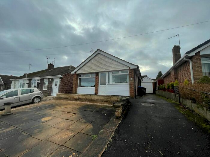 2 Bedroom Bungalow To Rent In Coniston Road, Hucknall, Nottingham, NG15