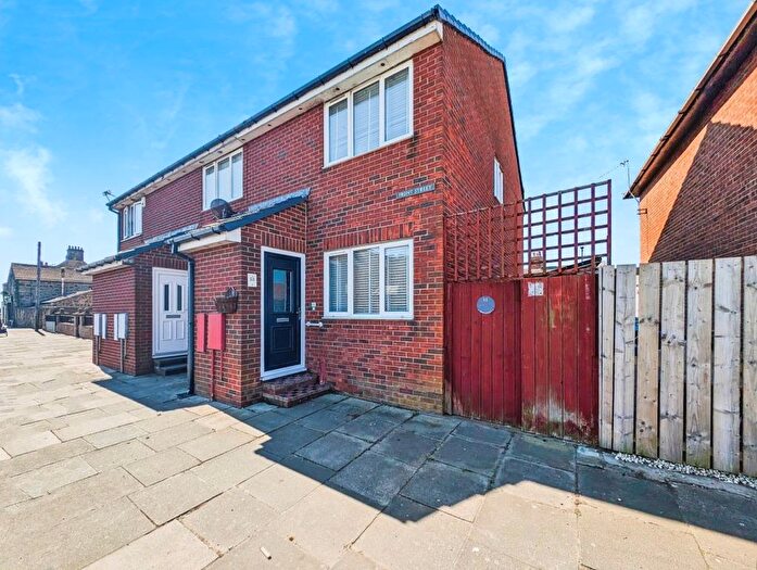 2 Bedroom End Of Terrace House For Sale In Front Street, Newcastle Upon Tyne, NE13