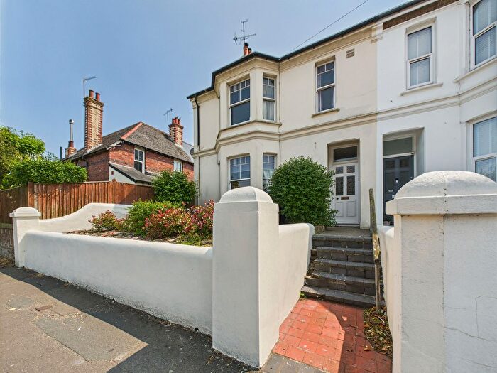 1 Bedroom Flat To Rent In Littlehampton Road, Worthing, BN13