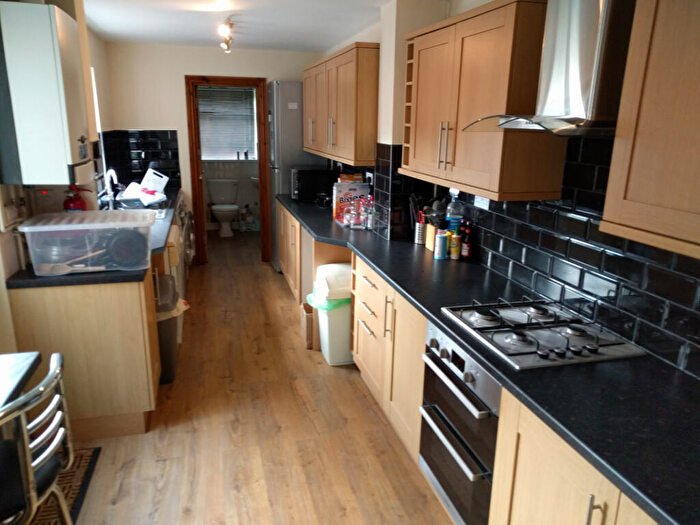 5 Bedroom Terraced House To Rent In May Street, Cathays, CF24