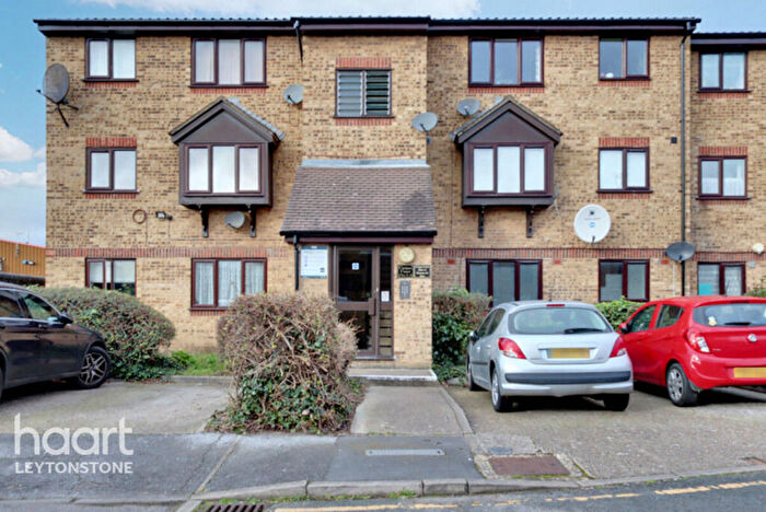 1 Bedroom Flat For Sale In Brockway Close, Leytonstone, E11