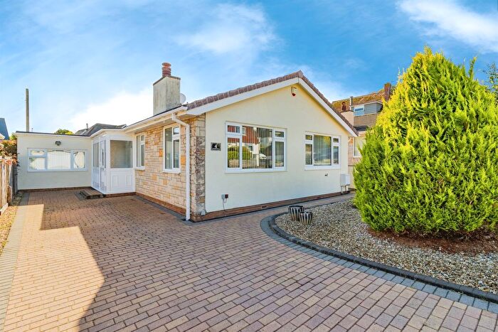 3 Bedroom Detached Bungalow For Sale In Hookhills Drive, Paignton, TQ4