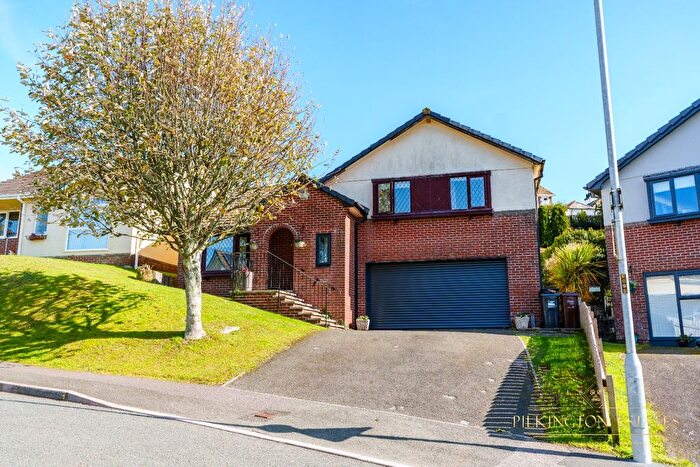 4 Bedroom Detached House For Sale In Looe, Cornwall, PL13