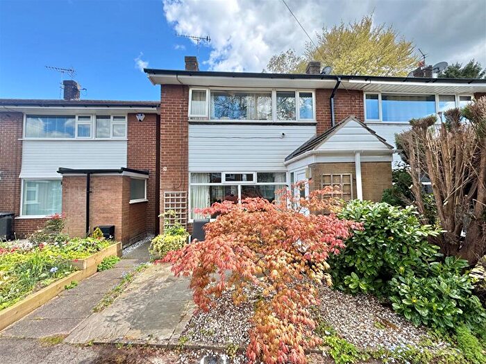 3 Bedroom Mews For Sale In Orchard Close, Wilmslow, SK9