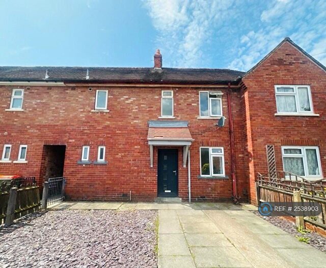 3 Bedroom Semi-Detached House To Rent In Hazelhurst Road, Ribbleton, Preston, PR2