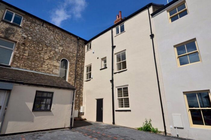 1 Bedroom Flat To Rent In Finkle Hill, Sherburn In Elmet, LS25