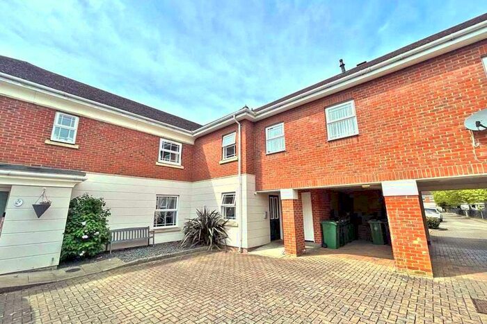 1 Bedroom Maisonette To Rent In Suffolk Close, Deepcut, GU16