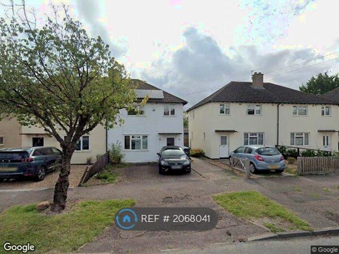 4 Bedroom Semi-Detached House To Rent In Leete Road, Cambridge, CB1