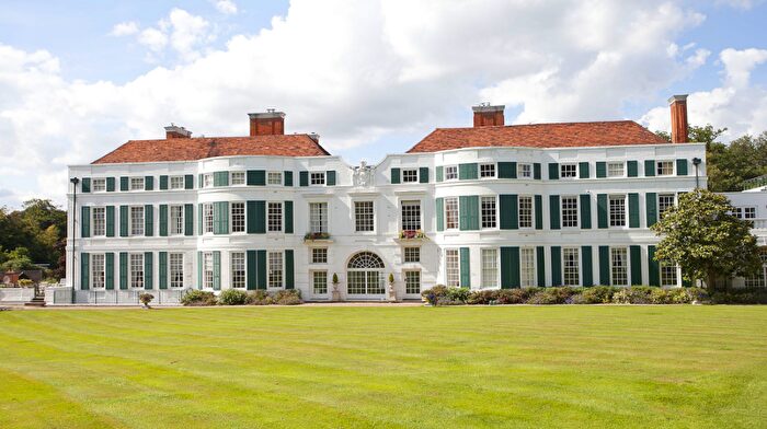 2 Bedroom Apartment For Sale In Nashdom Lane, Burnham, SL1