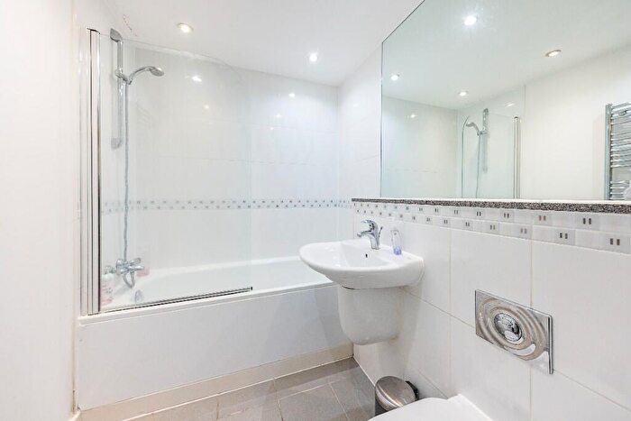 2 Bedroom Apartment To Rent In Warton Road, London, E15