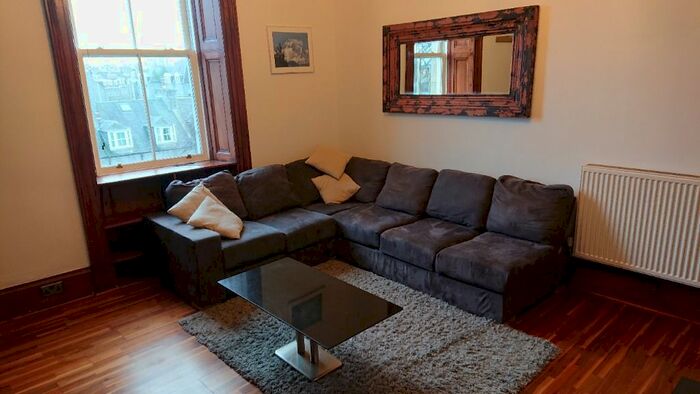 2 Bedroom Flat To Rent In Springbank Terrace, City Centre, Aberdeen, AB11