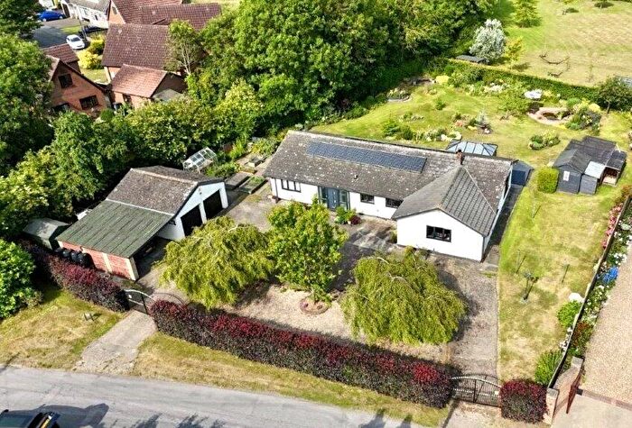 3 Bedroom Bungalow For Sale In North End, Goxhill, Barrow-upon-Humber, Lincolnshire, DN19